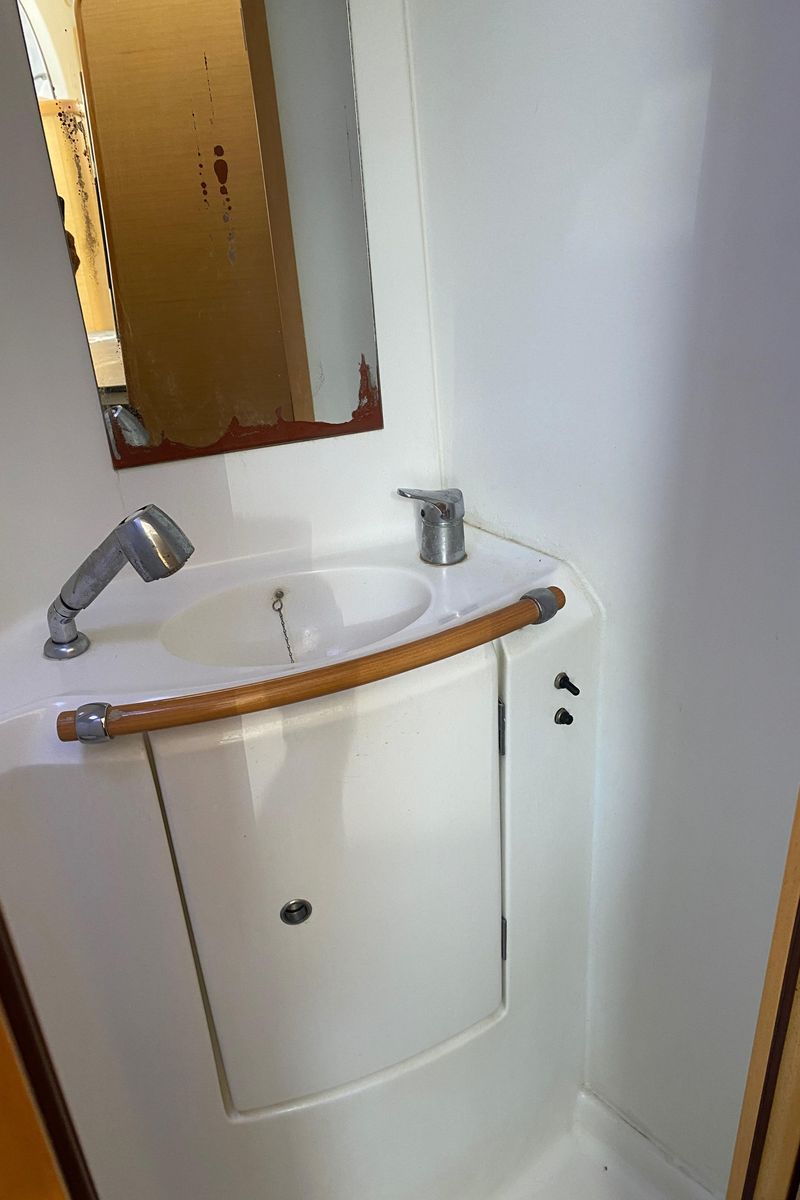 2013 Lagoon 38 