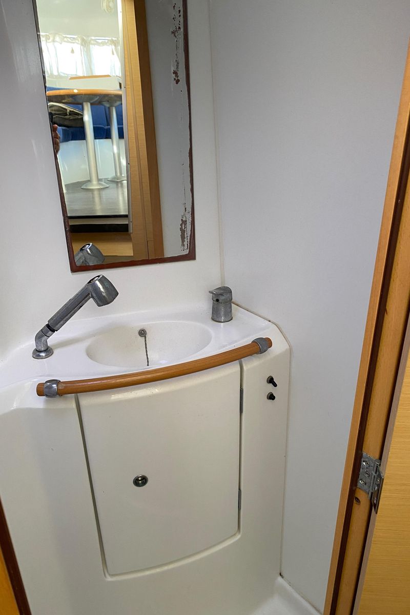 2013 Lagoon 38 
