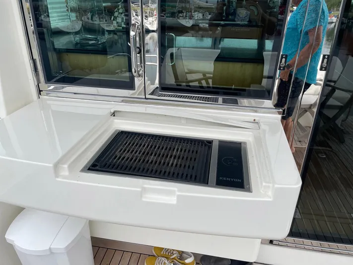 Last Resort Yacht Photos Pics Outdoor grill on 2021 Sabre 58 Salon Express yacht deck.