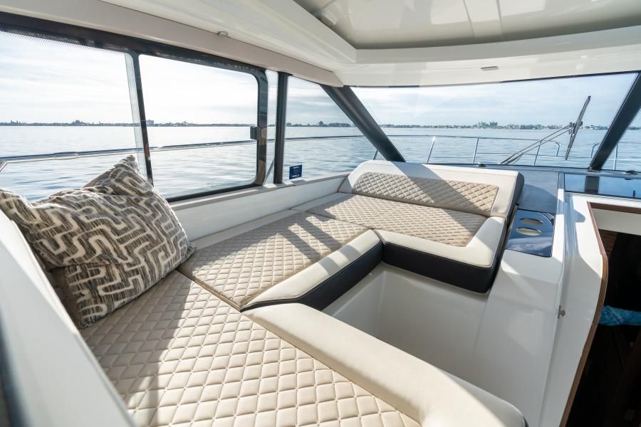 2019 Jeanneau Leader 46 Express