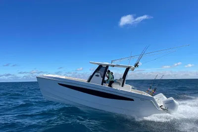 2024 Aquila 28 Molokai