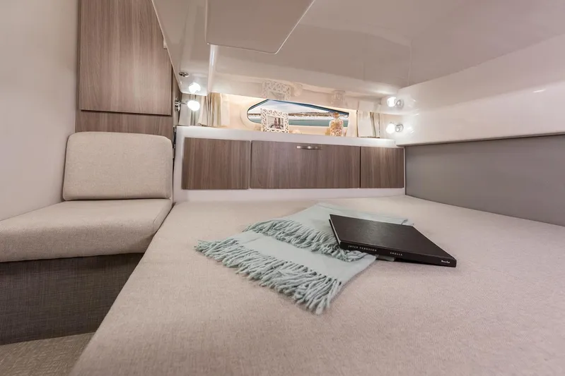  Yacht Photos Pics Manufacturer Provided Image