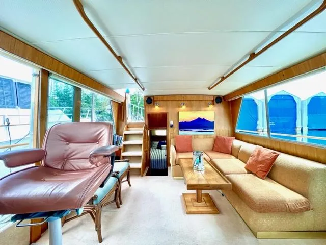 Venture 1 Yacht Photos Pics Salon