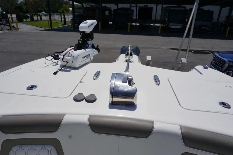 No Name Yacht Photos Pics 2020 29 World Cat 295 CC Bow