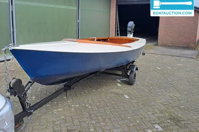 1900 Open Boat 600