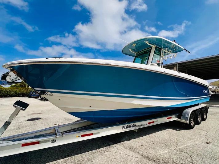Priced To Sell! Yacht Photos Pics 