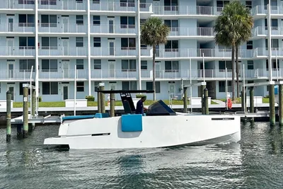 De Antonio Yachts D28 Open