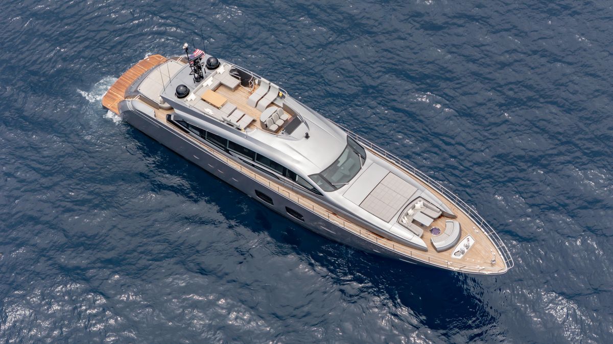 2021 Pershing 108 