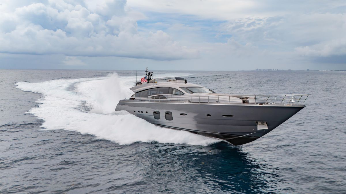 2021 Pershing 108 