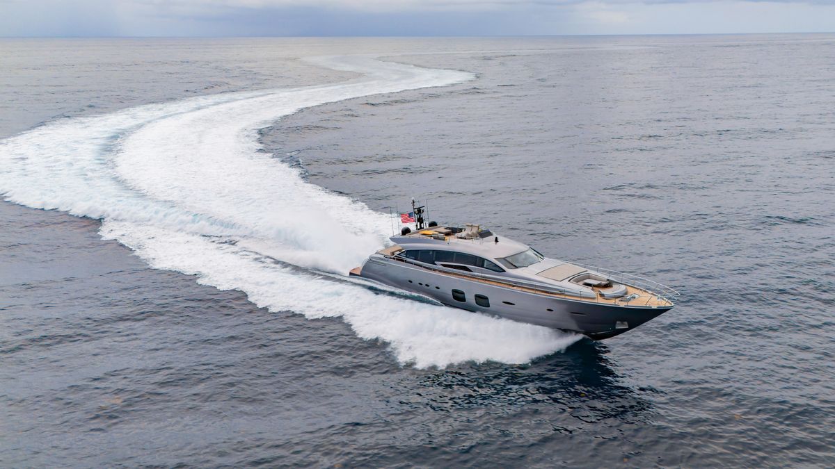 2021 Pershing 108 