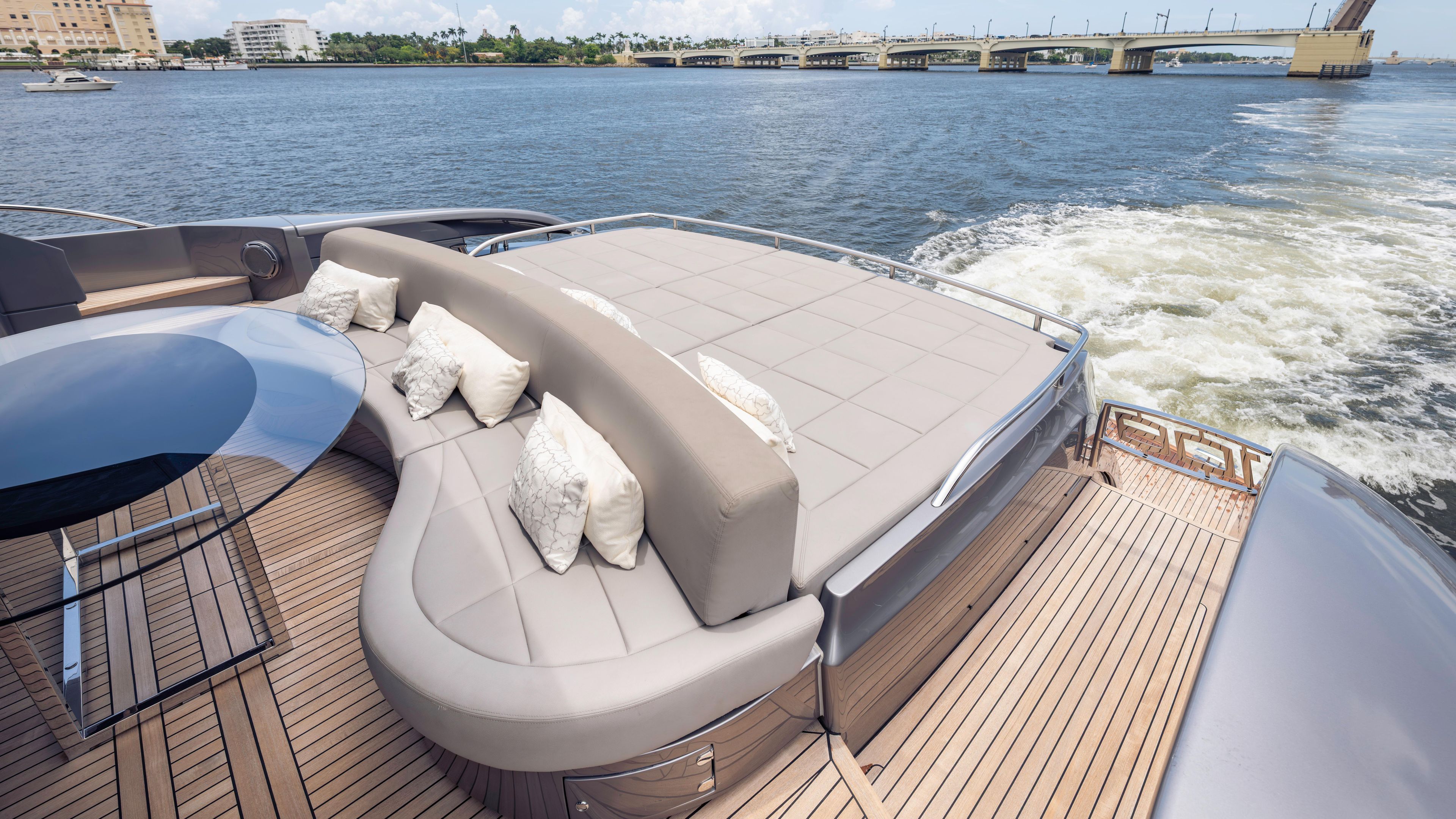Yacht