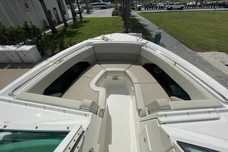Only 88 Hours! Yacht Photos Pics 2023 Boston Whaler 280 Vantage boat with spacious seating area and modern design.