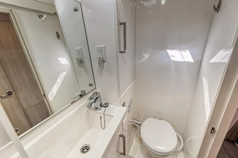 Aquarius Yacht Photos Pics 