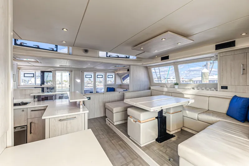 Aquarius Yacht Photos Pics 