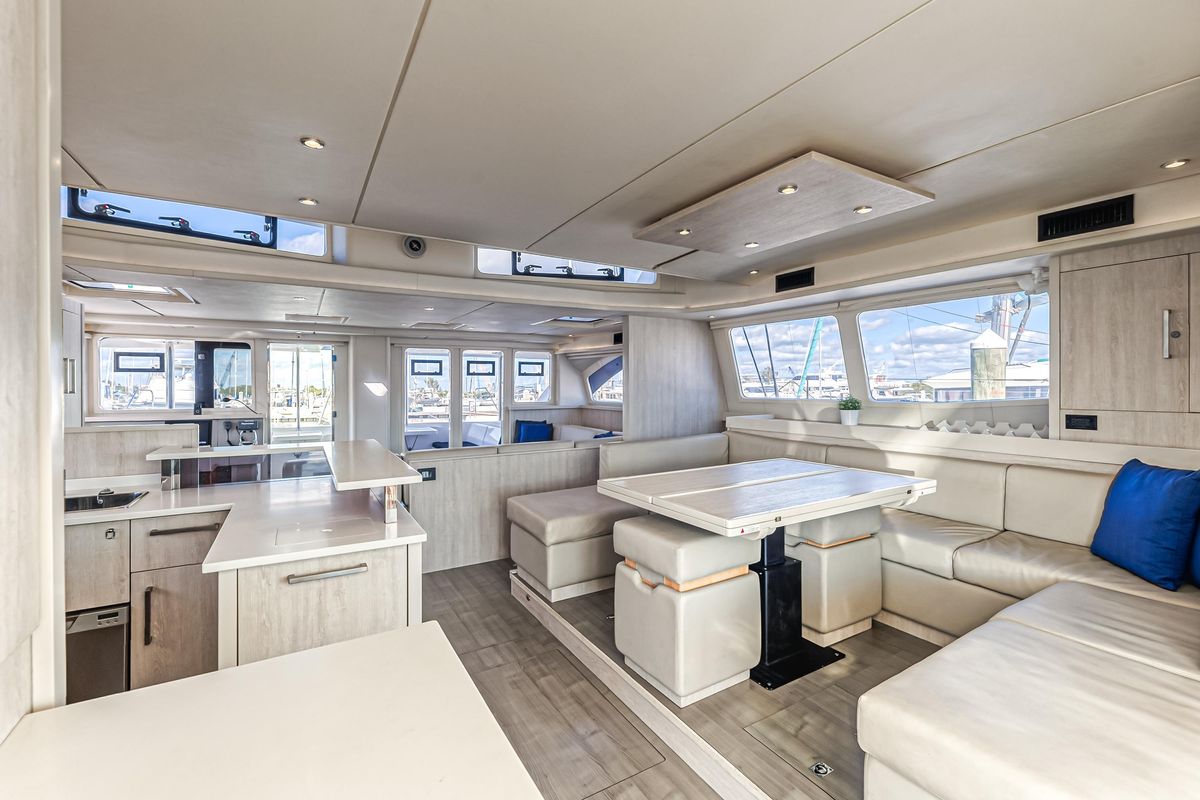 2016 Leopard 58 