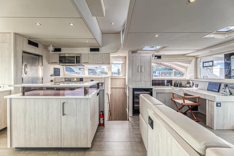 Aquarius Yacht Photos Pics 