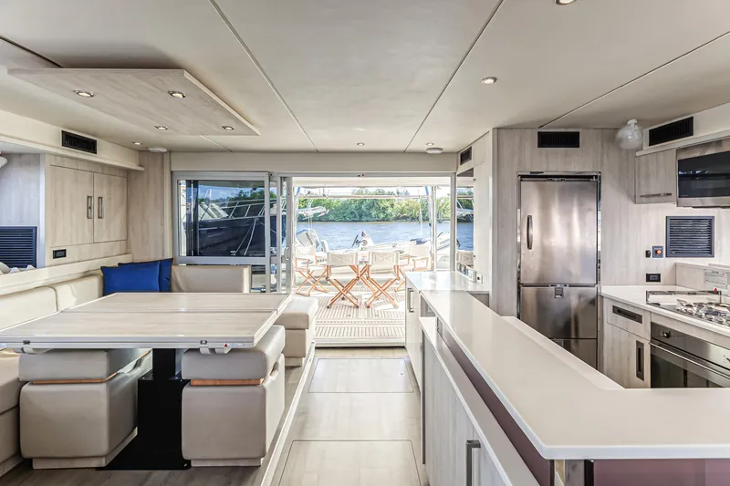 Aquarius Yacht Photos Pics 