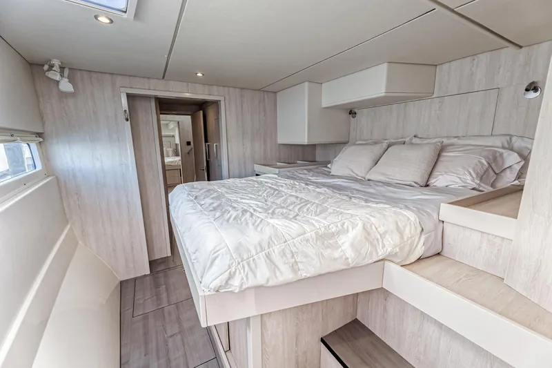 Aquarius Yacht Photos Pics 