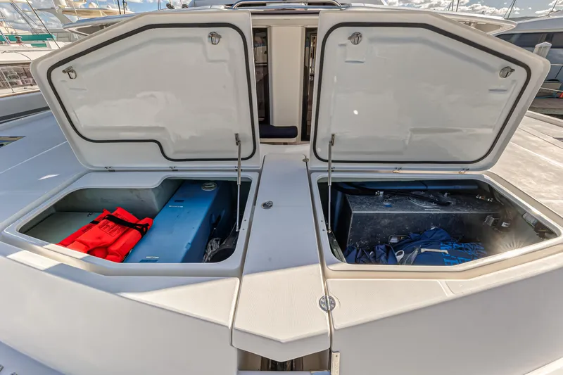 Aquarius Yacht Photos Pics 