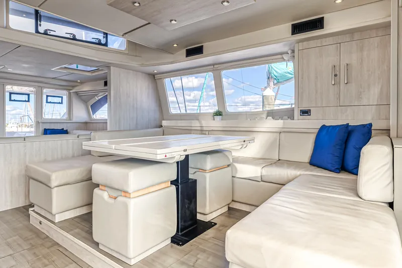 Aquarius Yacht Photos Pics 