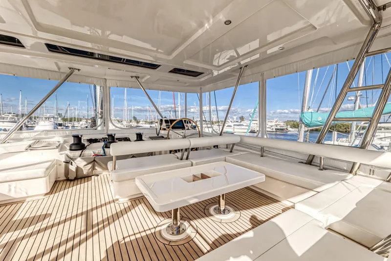 Aquarius Yacht Photos Pics 