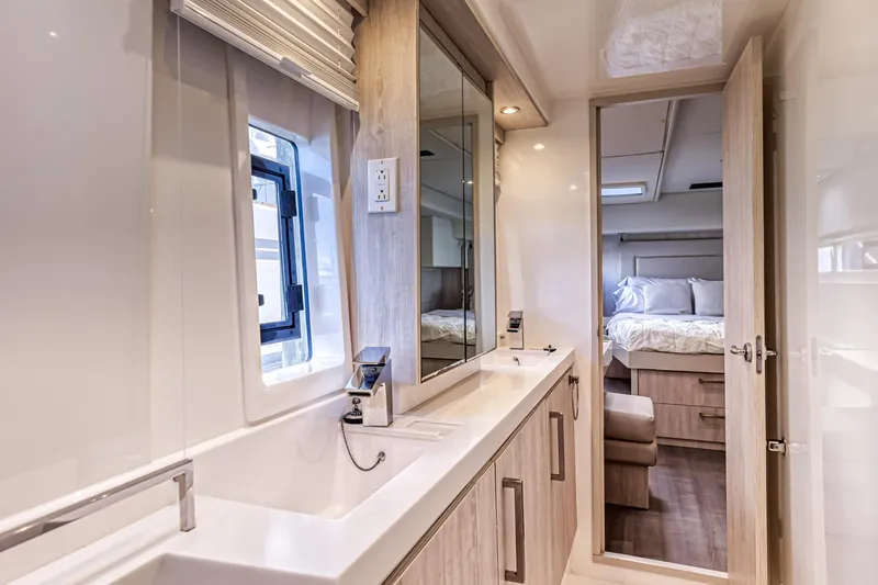 Aquarius Yacht Photos Pics 