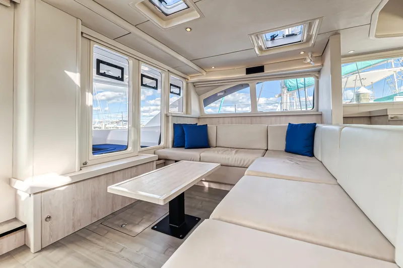 Aquarius Yacht Photos Pics 