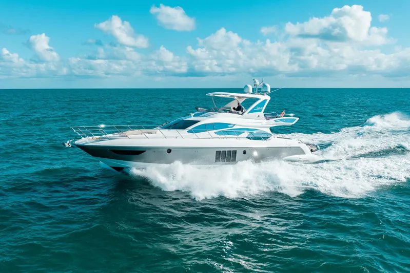 Bella Vita Yacht Photos Pics 