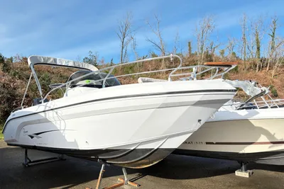 2016 Ranieri Voyager 23S