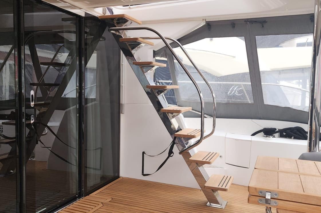 2021 Sunseeker 69 