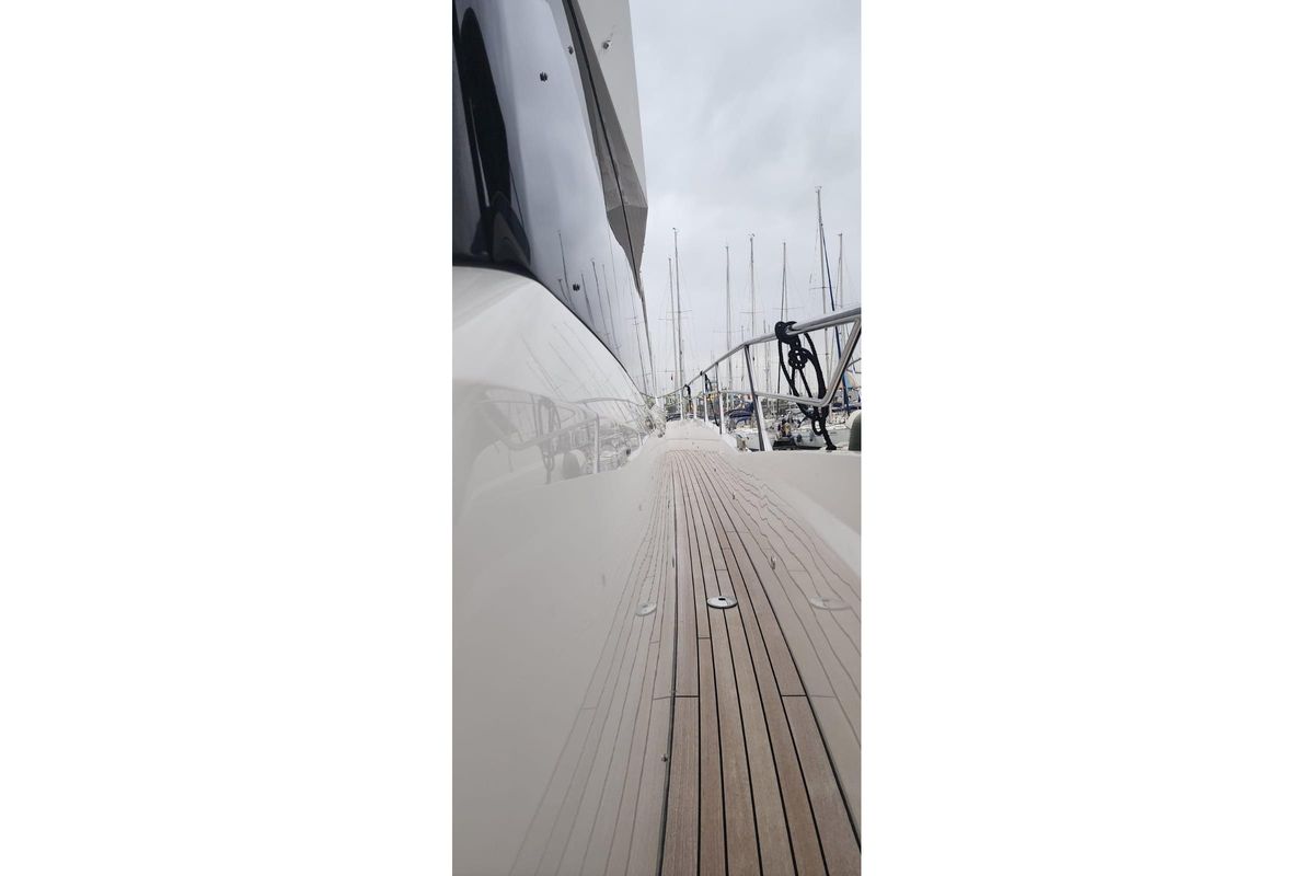 2021 Sunseeker 69 