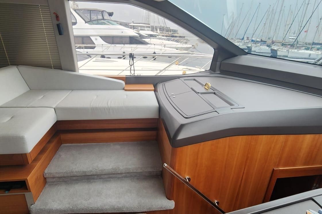 2021 Sunseeker 69 