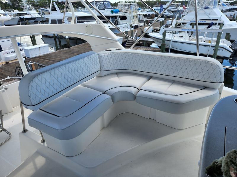 2005 Silverton 43 Motor Yacht