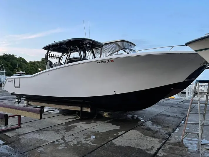Tidewater 320 Cc Yacht Photos Pics 