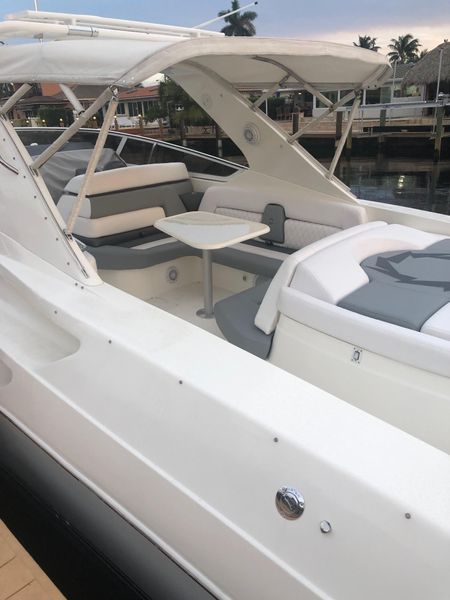 2005 Fountain 48 Express Cruiser