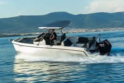 2025 Protagon 25 Sundeck