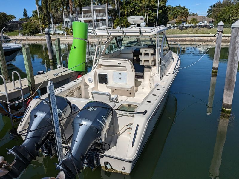 2013 Pursuit 315 Offshore