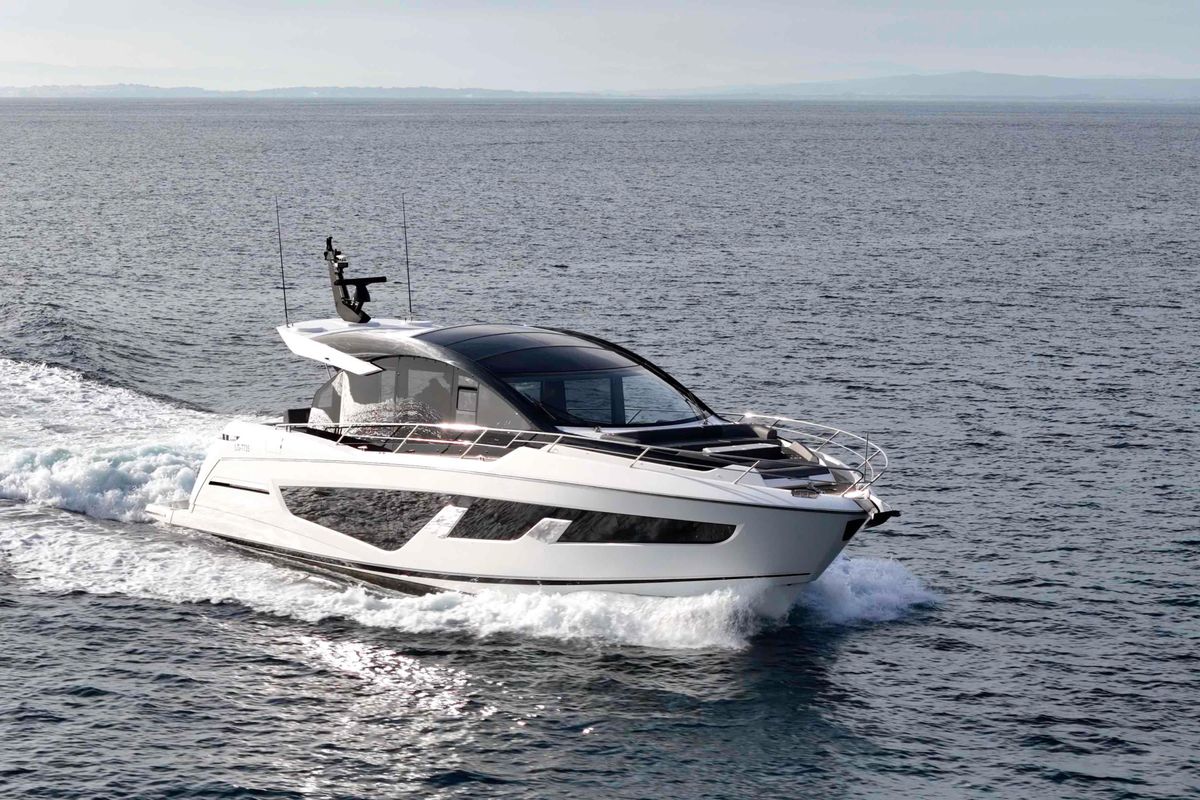 2022 Sunseeker 67 