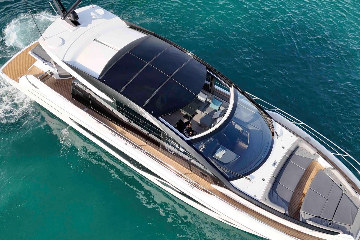 2022 Sunseeker 67 