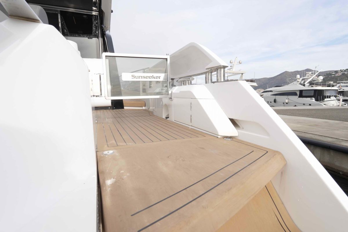 2022 Sunseeker 67 