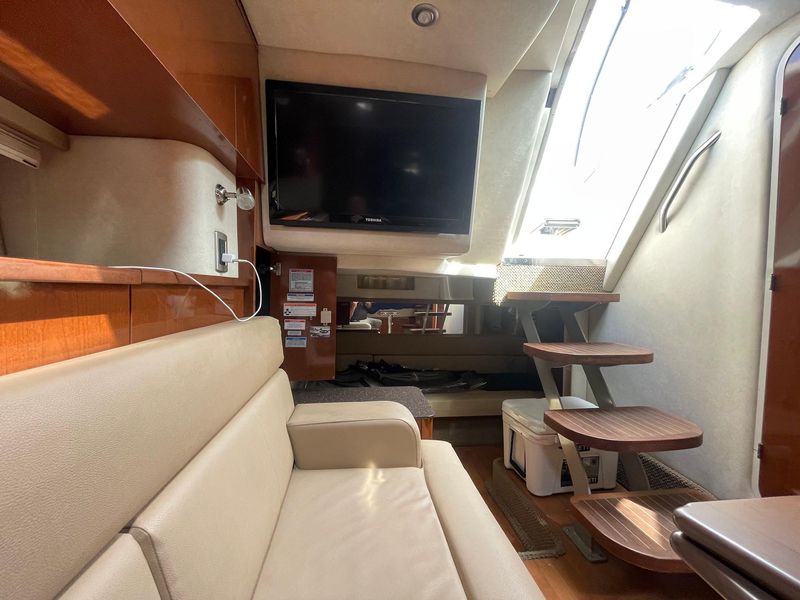 2012 Sea Ray 370 Sundancer