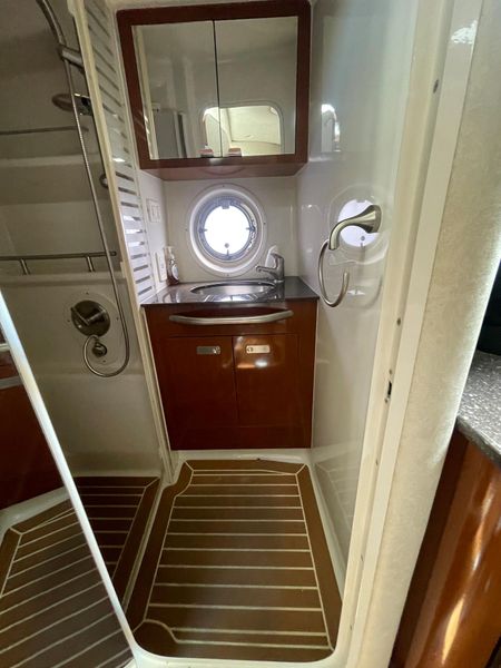 2012 Sea Ray 370 Sundancer