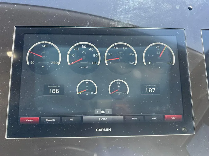 Zooland Yacht Photos Pics 