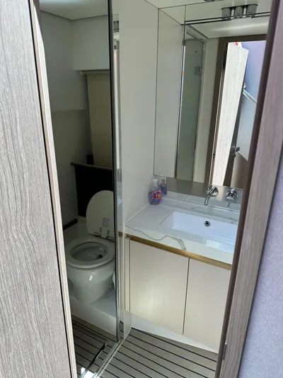 Zooland Yacht Photos Pics 