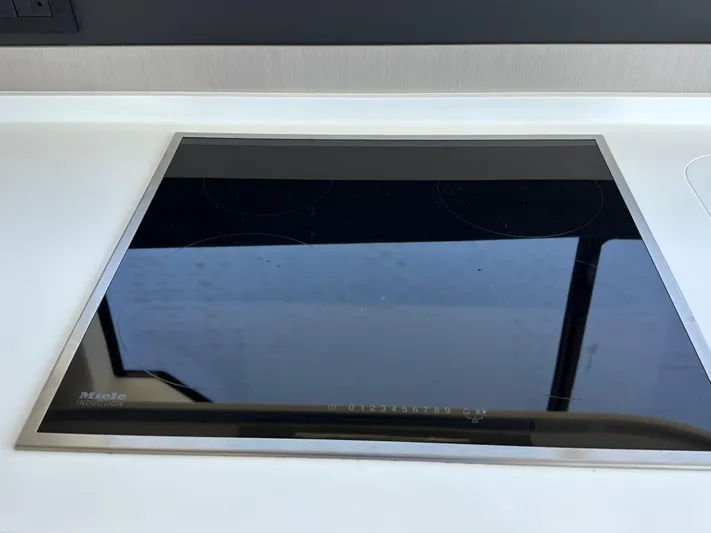 Zooland Yacht Photos Pics 