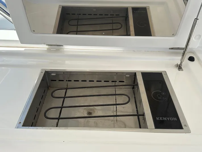 Zooland Yacht Photos Pics 