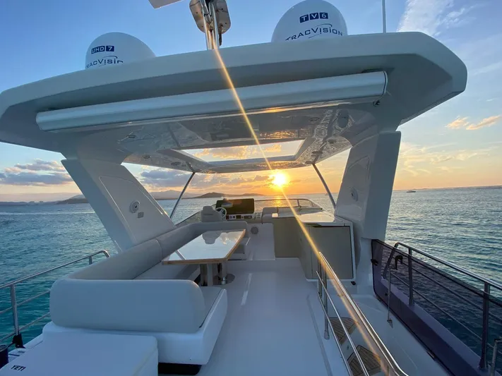 Zooland Yacht Photos Pics 