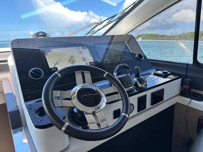 Zooland Yacht Photos Pics 