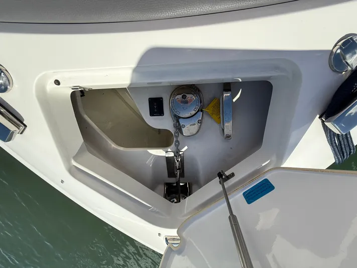  Yacht Photos Pics 2022 COBALT A29 - Image 12