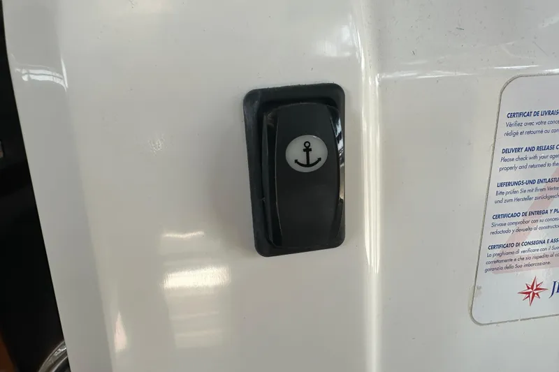 Makai Yacht Photos Pics Switch with anchor symbol on Jeanneau Merry Fisher 855, 2016 model.